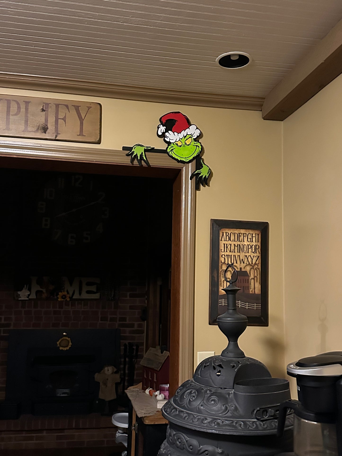 Grinch Peeking Door Topper
